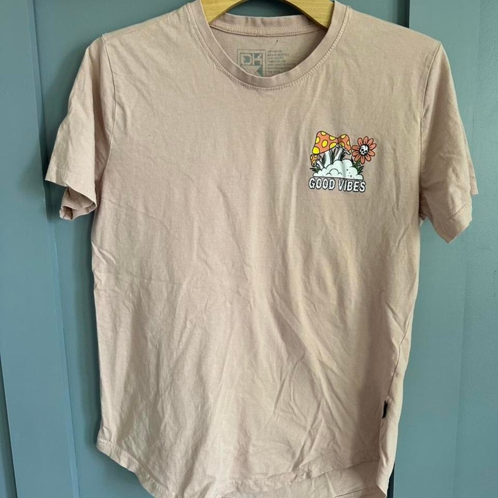 Women's Large DG Skull graphic tee - Picture 4 of 4